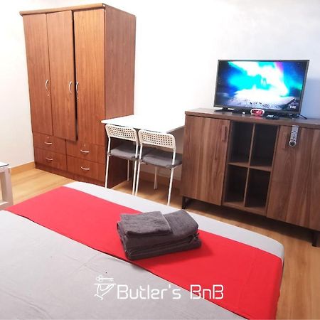 Butler'S Bnb @ Trees Residences Qc Phil Quezon City Exterior photo